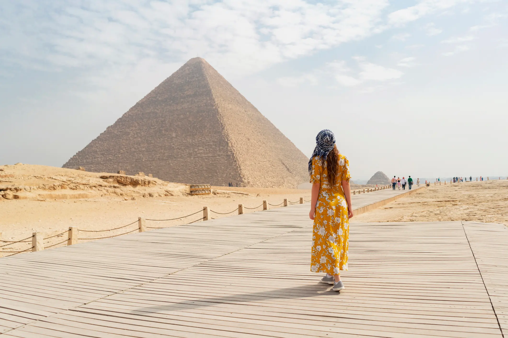 Read more about the article Sunrise at the Pyramids of Giza with a Private Egyptologist